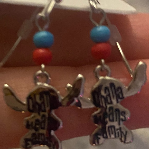 Three set  stitch Walt Disney World parks summer necklace bracelet & earrings - Picture 8 of 9
